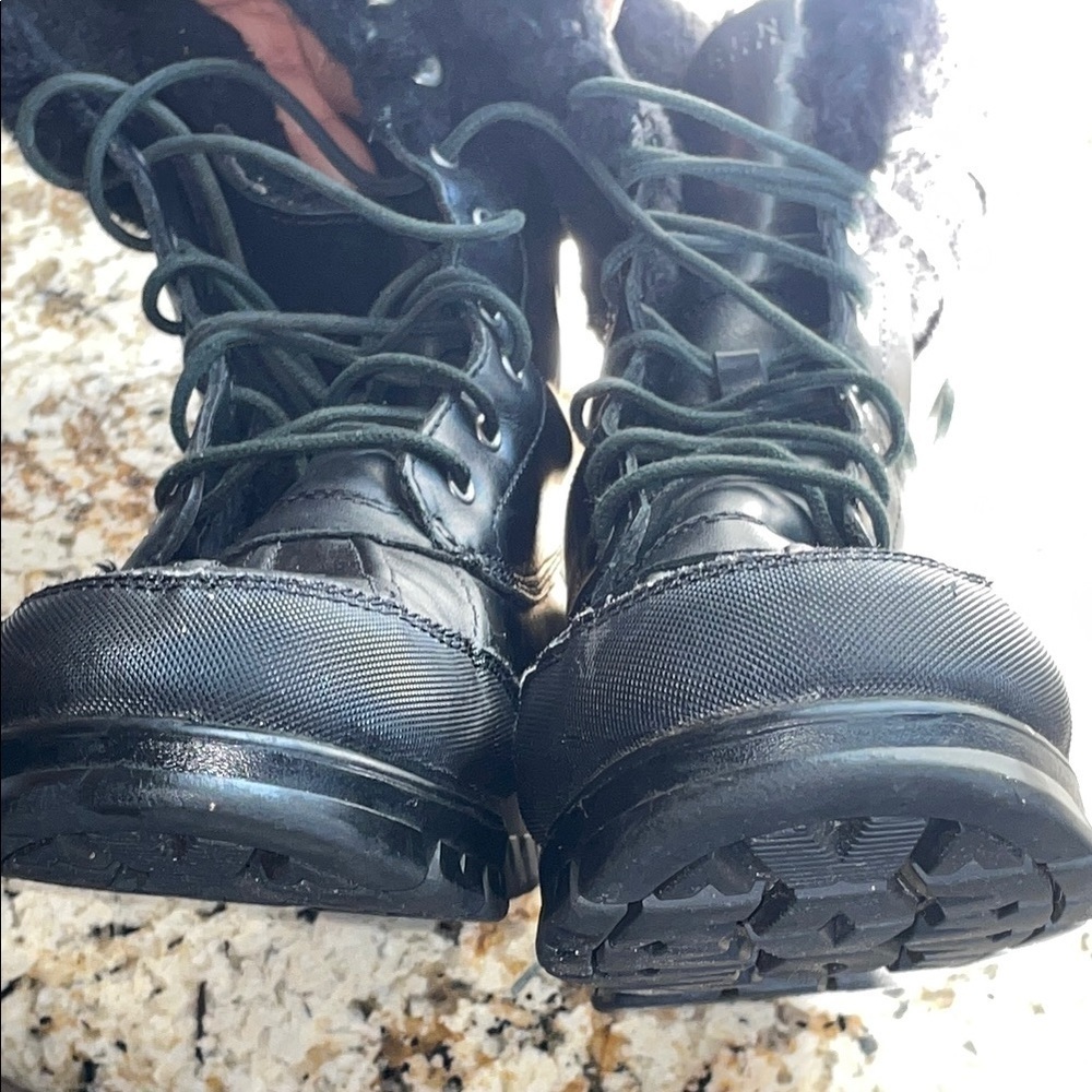 Ralph Lauren Rugged Black Fur-Lined Boots - Picture 12 of 14